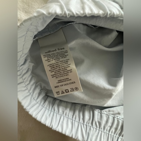 Aritzia Wilfred Free Breeze Shorts - Picture 6 of 7